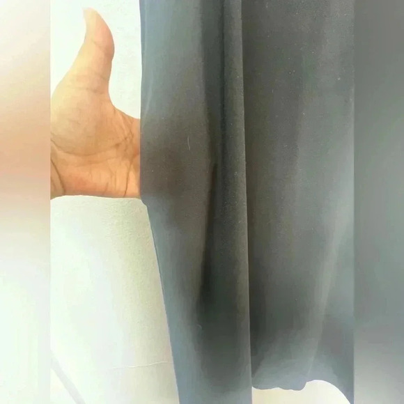 Wilfred Aritzia Sleeveless Pillet Midi Dress Made of Japanese Fabric Sz M - Picture 8 of 16